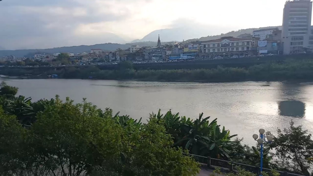 Want To See The Hekou city, China Border? See Lao Cai, Vietnam? Never Did I Think I Would See Both!
